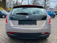 Gebraucht Lancia Delta 120 PS (88 kW) 2011 Kleinwagen