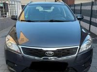 Gebraucht Kia Ceed Spirit 90 PS (66 kW) 2010 Grau Kleinwagen