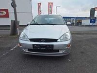 Gebraucht Ford Focus Ambiente 116 PS (85 kW) 1999 Silber Limousine
