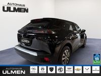 Gebraucht Peugeot e-2008 Active 100 kW (136 PS) 2022 Schwarz SUV