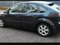 Gebraucht Ford Focus Sport 116 PS (85 kW) 2006 Grau Limousine