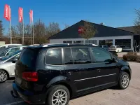 Gebraucht VW Touran 140 PS (102 kW) 2011 Schwarz Van / Kleinbus