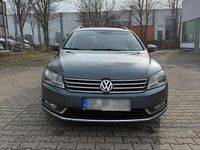Gebraucht VW Passat 140 PS (102 kW) 2011 Grau Limousine