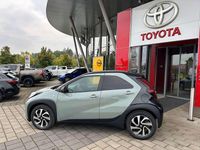 Neu Toyota Aygo X 72 PS (52 kW) 2025 Urban khaki / black mica SUV