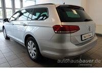 Gebraucht VW Passat Trendline 150 PS (110 kW) 2018 Reflexsilber Kombi