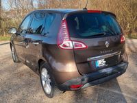 Gebraucht Renault Scénic III Dynamique 150 PS (110 kW) 2011 Braun Van / Kleinbus