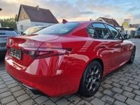 Gebraucht Alfa Romeo Giulia Super 179 PS (131 kW) 2016 Rot Limousine