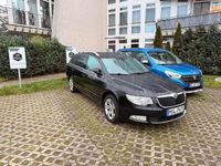 Gebraucht Skoda Superb Elegance 140 PS (102 kW) 2010 Schwarz Kombi