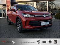 Gebraucht VW Tiguan Life 150 PS (110 kW) 2024 Persimmon red metallic SUV