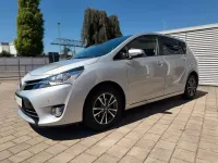 Gebraucht Toyota Verso Skyview Edition 111 PS (81 kW) 2014 Silber Van / Kleinbus