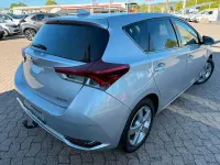 Gebraucht Toyota Auris Executive 116 PS (85 kW) 2015 Silber Limousine