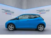 Gebraucht Toyota Aygo X-wave 69 PS (50 kW) 2017 Blau Kleinwagen