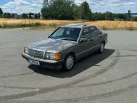 Gebraucht Mercedes 190 118 PS (86 kW) 1990 Grau Limousine