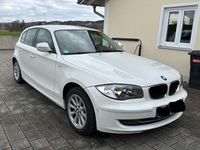 Gebraucht BMW 116 122 PS (89 kW) 2010 Weiß Kleinwagen