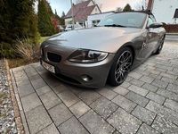Gebraucht BMW Z4 Sport Line 150 PS (110 kW) 2005 Grau Cabrio