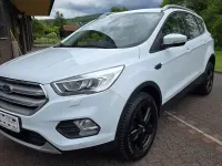 Gebraucht Ford Kuga Titanium 150 PS (110 kW) 2019 Weiß SUV