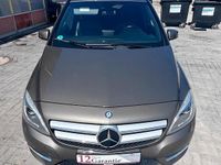 Gebraucht Mercedes B200 156 PS (114 kW) 2012 Braun Van / Kleinbus