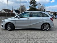 Gebraucht Mercedes B180 Style 122 PS (89 kW) 2018 Silber Van / Kleinbus