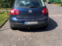 Gebraucht VW Golf V 105 PS (77 kW) 2005 Blau Kleinwagen