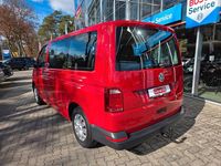 Gebraucht VW T6 Trendline 114 PS (83 kW) 2017 Rot Van