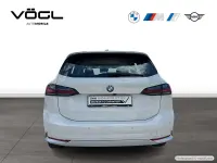 Gebraucht BMW 218 Active Tourer Luxury Line 136 PS (100 kW) 2025 Alpinweiß uni Van / Kleinbus