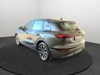 Używany Audi Q6 e-tron S-Line 285 kW (388 KM) 2024 Szary SUV