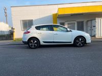 Gebraucht Renault Mégane Expression 101 PS (74 kW) 2009 Weiß Limousine