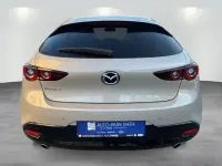 Neu Mazda 3 Exclusive-Line 140 PS (102 kW) 2026 Platinum quartz m (beige) Limousine