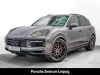 Usata Porsche Cayenne S E-Hybrid 519 CV (381 kW) 2024 Grigio SUV