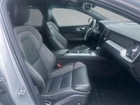 Gebraucht Volvo V60 Plus 197 PS (144 kW) 2025 Silver dawn Kombi