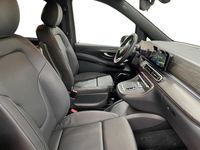 Gebraucht Mercedes V300 237 PS (174 kW) 2025 Obsidianschwarz metallic Van / Kleinbus