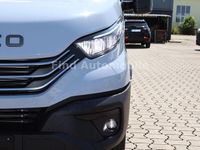 Neu Iveco Daily 175 PS (128 kW) 2025 Grau Van / Kleinbus