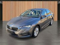 Gebraucht Skoda Octavia Ambition 110 PS (80 kW) 2023 Graphitegrau metallic Limousine