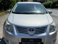 Gebraucht Toyota Avensis 150 PS (110 kW) 2010 Silber Kombi