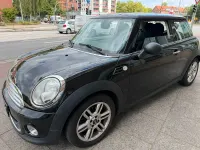 Gebraucht Mini Cooper 98 PS (72 kW) 2010 Schwarz Kleinwagen