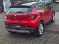 Gebraucht Renault Captur Zen 91 PS (66 kW) 2022 Rot/schwarz (metallic) SUV