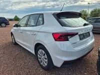 Gebraucht Skoda Fabia Active 65 PS (47 kW) 2023 Candyweiss Kleinwagen