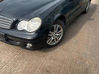 Gebraucht Mercedes C180 184 PS (135 kW) 2005 Schwarz Limousine