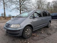 Second-hand VW Sharan 116 CP (85 kW) 2010 Monovolum