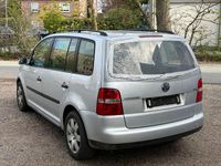 Gebraucht VW Touran Trendline 101 PS (74 kW) 2003 Silber Van / Kleinbus