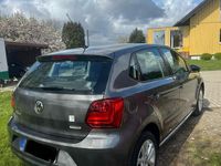 Gebraucht VW Polo Comfortline 75 PS (55 kW) 2015 Grau Kleinwagen