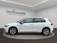 Gebraucht VW Golf VIII Style 131 PS (96 kW) 2024 Weiß Limousine