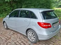 Gebraucht Mercedes B180 109 PS (80 kW) 2013 Silber Kleinwagen