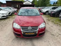 Gebraucht VW Jetta Trendline 102 PS (75 kW) 2009 Rot Limousine