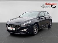 Gebraucht Hyundai i30 120 PS (88 kW) 2023 Phantom black Limousine
