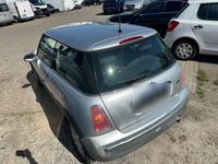 Gebraucht Mini Cooper 90 PS (66 kW) 2004 Silber Kleinwagen