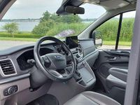 Gebraucht Ford Tourneo 170 PS (125 kW) 2019 Schwarz Van / Kleinbus