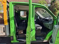 Gebraucht Ford Transit 105 PS (77 kW) 2017 Yellow green Van / Kleinbus