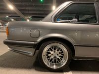 gebraucht BMW 320 E30 i