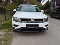 Second-hand VW Tiguan Sound 179 CP (131 kW) 2017 Alb SUV